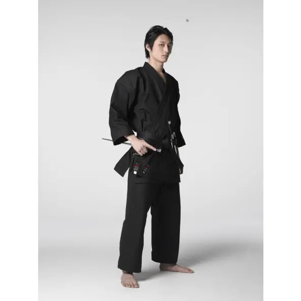 Kimono de Karaté Shureido KB-10 Noir Coupe Classique