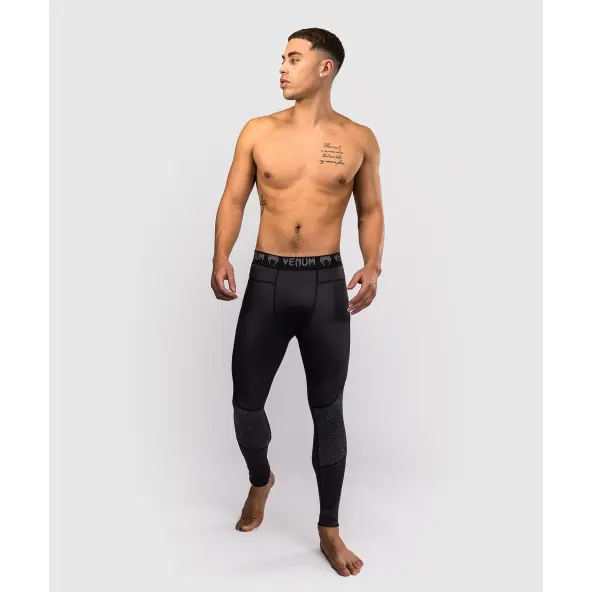 Spats Venum x Assassin's Creed Shadows - Noir/Or