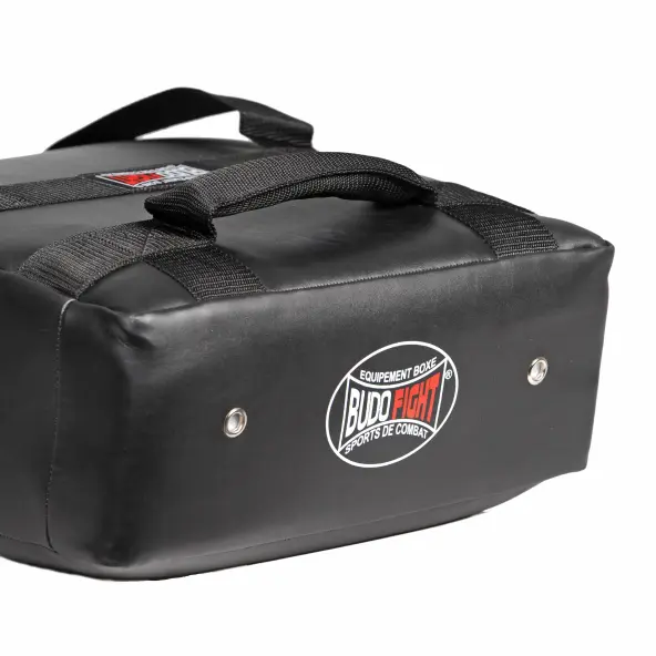 Bouclier de Frappe Incurvé