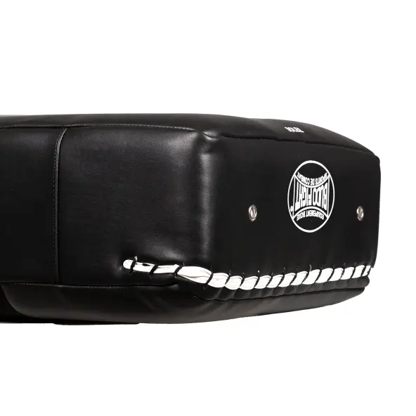 Bouclier de Frappe Droit